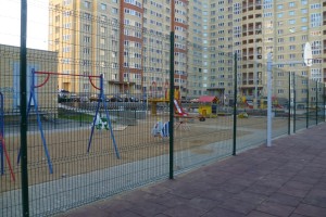 Забор для детской площадки